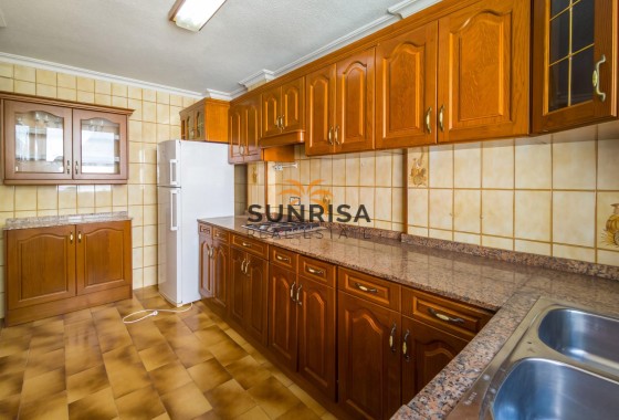 Appartement · Herverkoop - Torrevieja · La Mata pueblo · Alicante · Spanje