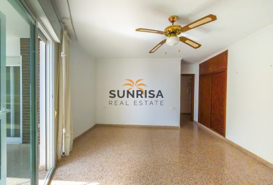 Appartement · Herverkoop - Torrevieja · La Mata pueblo · Alicante · Spanje