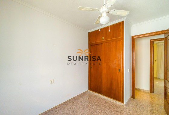 Appartement · Herverkoop - Torrevieja · La Mata pueblo · Alicante · Spanje