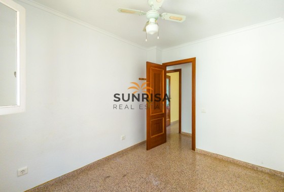 Appartement · Herverkoop - Torrevieja · La Mata pueblo · Alicante · Spanje