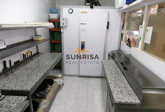 Local comercial · Reventa - Torrevieja · Acequion · Alicante · España