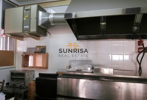 Local comercial · Reventa - Torrevieja · Acequion · Alicante · España