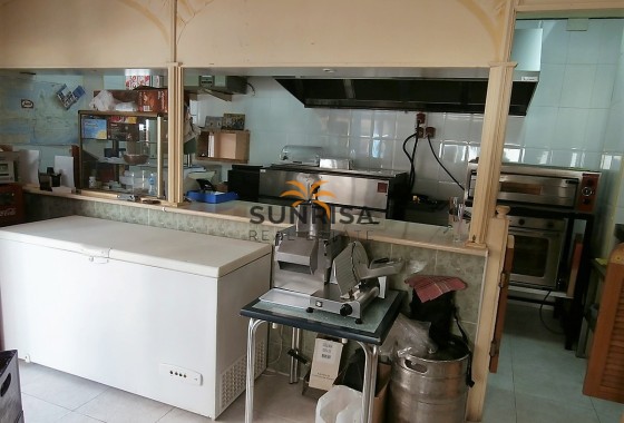 Local comercial · Reventa - Torrevieja · Acequion · Alicante · España