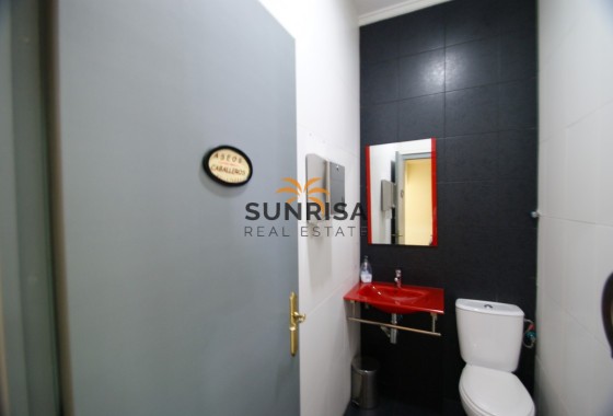 Local comercial · Reventa - Torrevieja · Acequion · Alicante · España