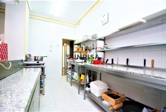Local comercial · Reventa - Torrevieja · Acequion · Alicante · España