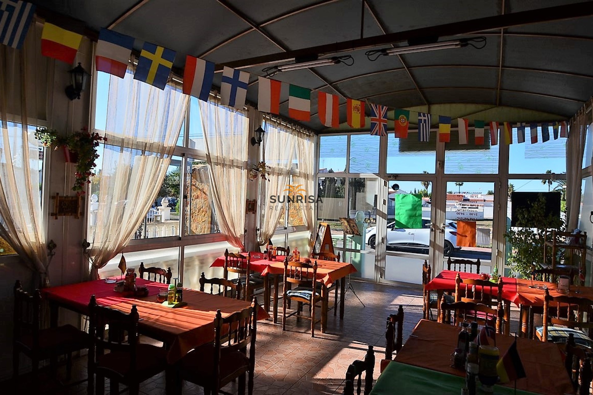 Reventa - Local comercial - Torrevieja