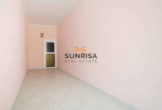 Bedrijfsruimte · Herverkoop - Torrevieja · Torrelamata - La Mata · Alicante · Spanje