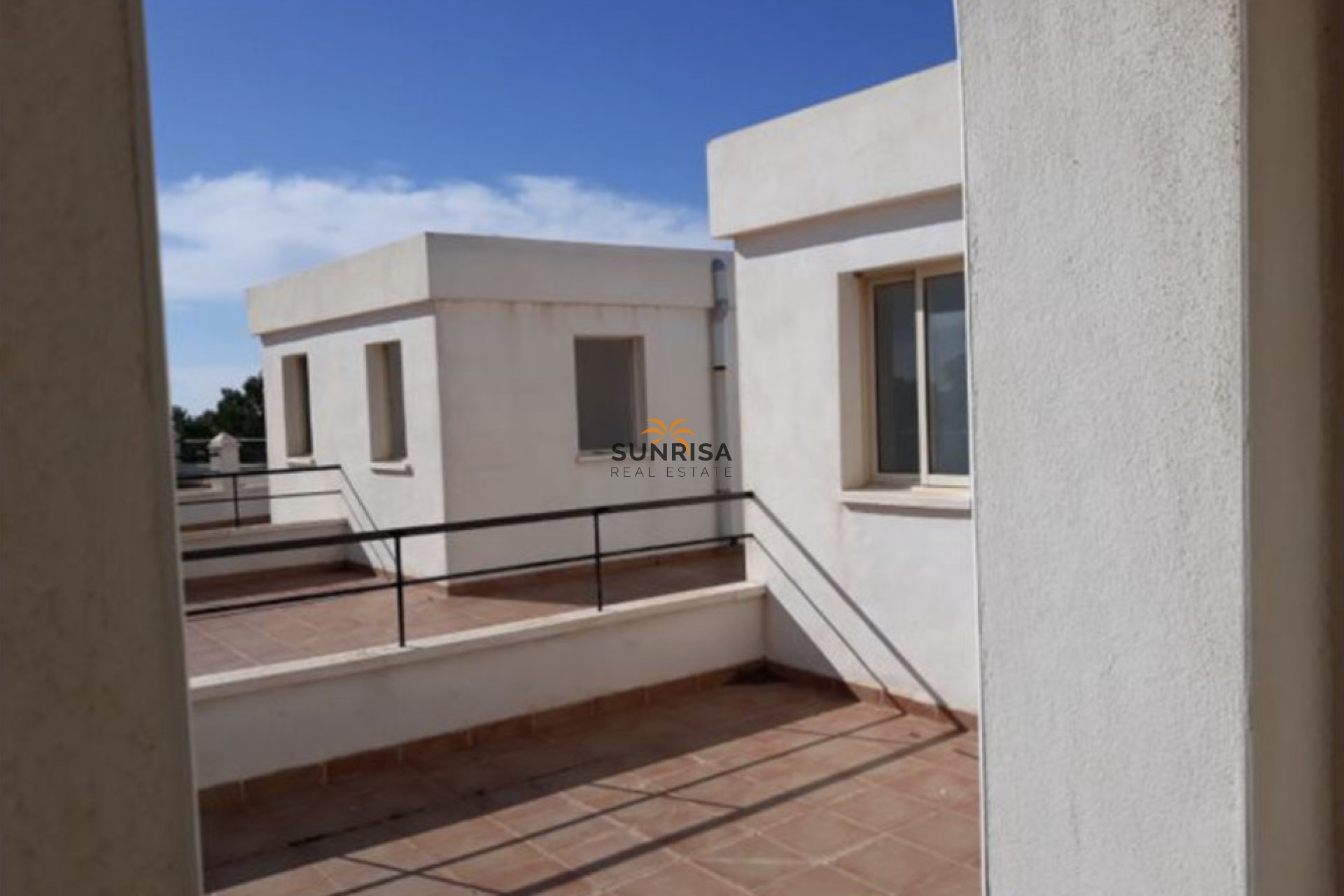 Reventa - Local comercial - Pilar de la Horadada