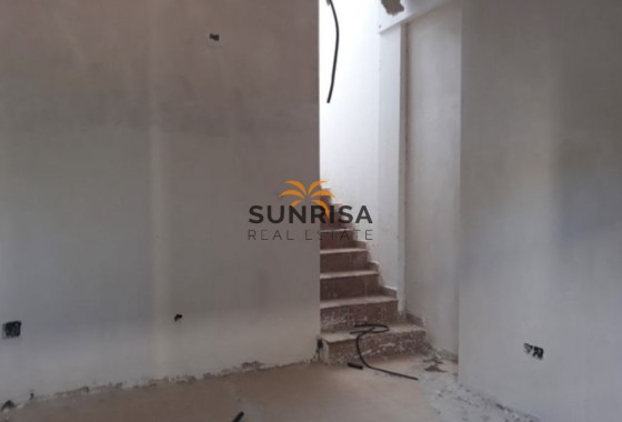 Local comercial · Reventa - Pilar de la Horadada · Pinar de Campoverde · Alicante · España