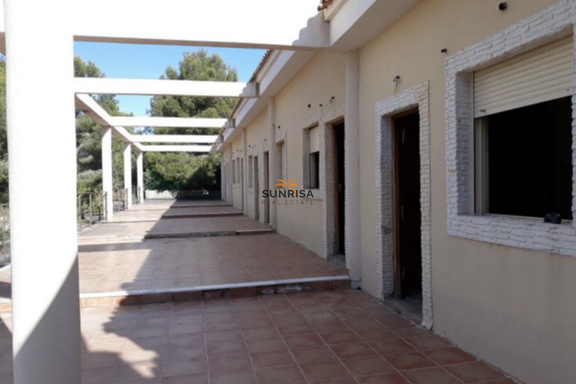 Reventa - Local comercial - Pilar de la Horadada