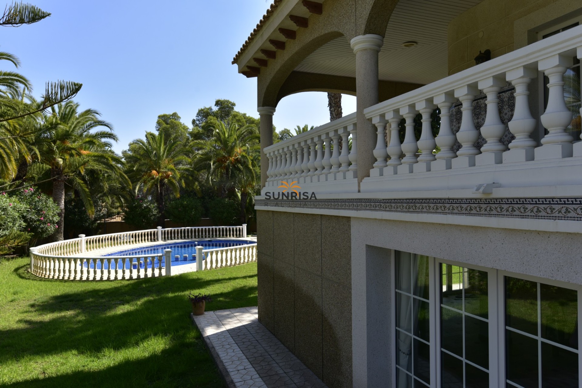 Revente - Villa - Orihuela Costa