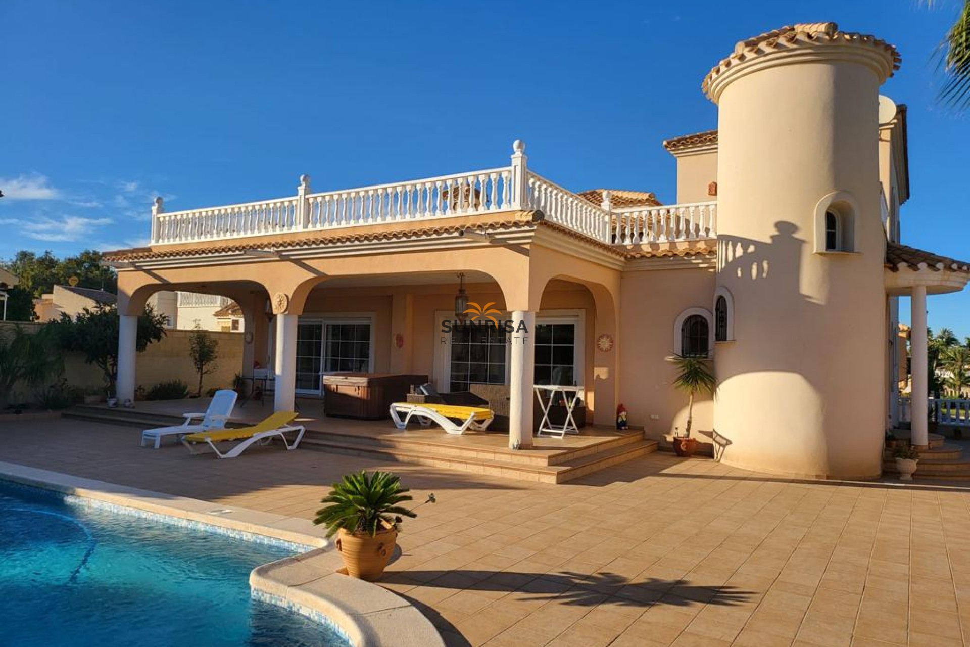 Herverkoop - Villa - Orihuela Costa