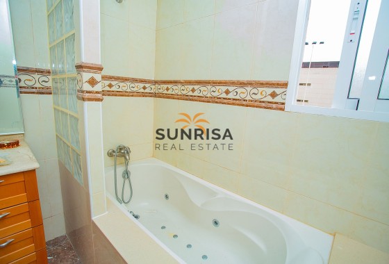 Appartement · Revente - Torrevieja · Centro · Alicante · Espagne