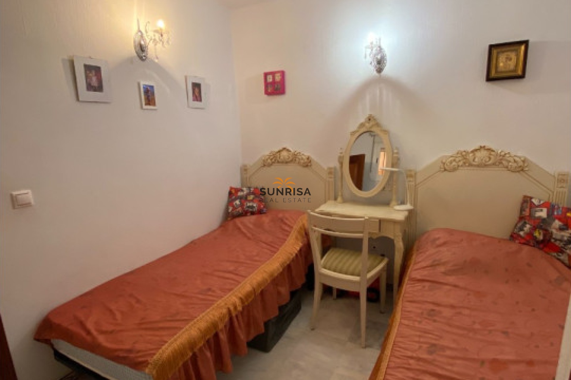 Resale - Apartment - Torrevieja