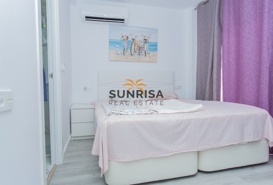 Villa · Revente - Torrevieja · PLAYA DE LA MATA · Alicante · Espagne