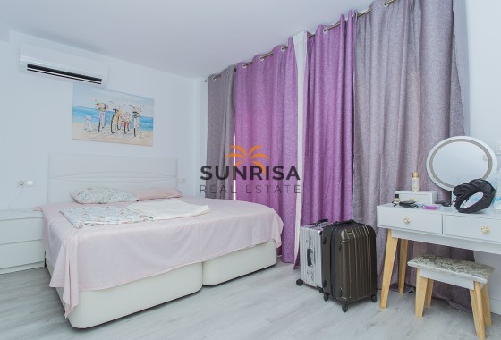 Villa · Revente - Torrevieja · PLAYA DE LA MATA · Alicante · Espagne