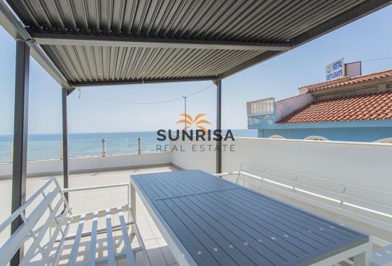 Villa · Revente - Torrevieja · PLAYA DE LA MATA · Alicante · Espagne