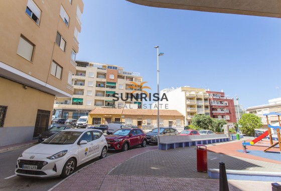 Locaux commerciaux · Revente - La Mata · Alicante · Espagne