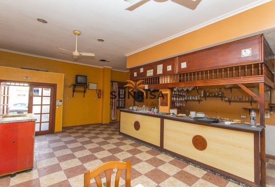 Locaux commerciaux · Revente - La Mata · Alicante · Espagne