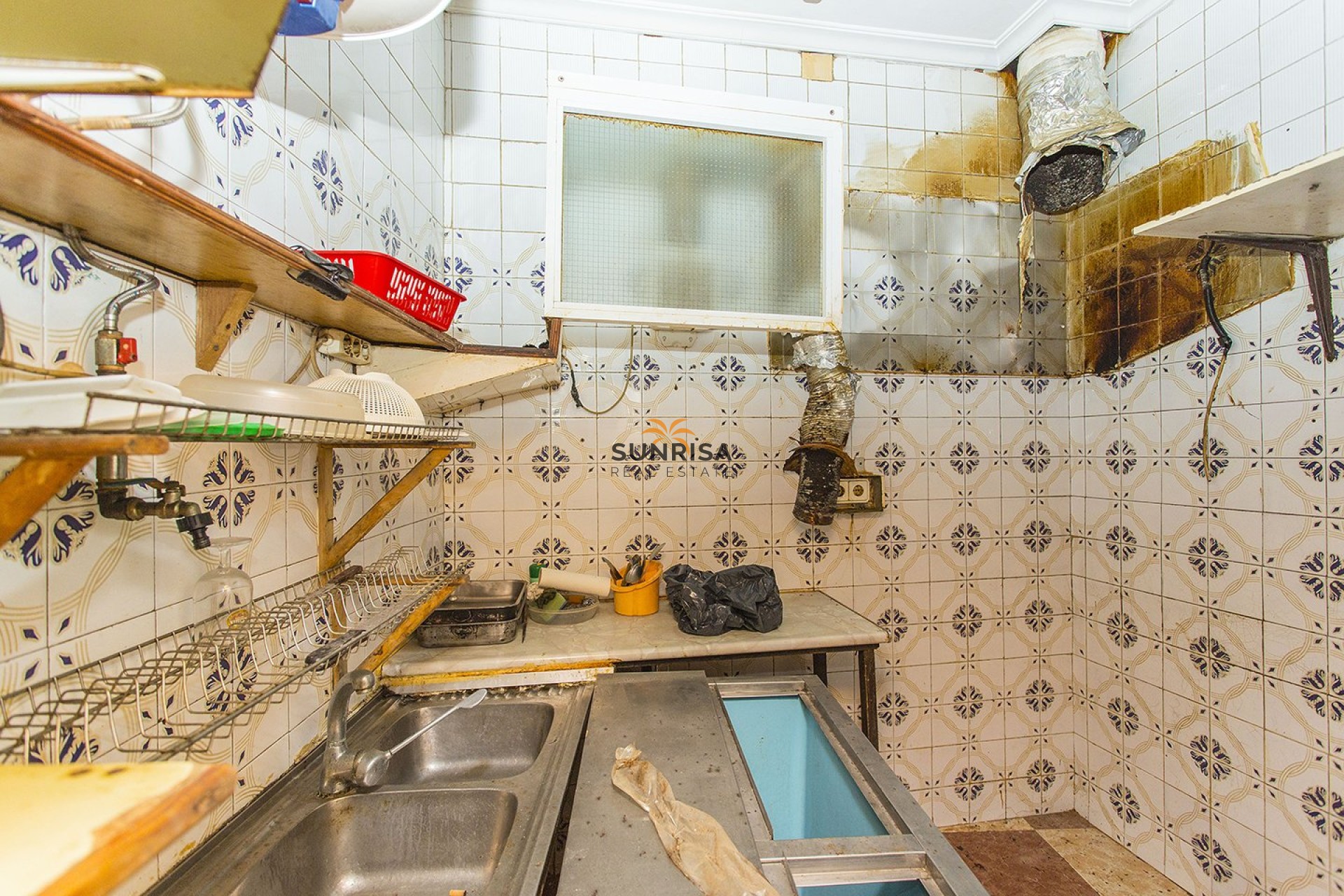 Resale - Commercial premises - La Mata