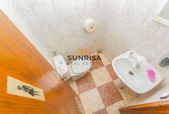 Locaux commerciaux · Revente - La Mata · Alicante · Espagne