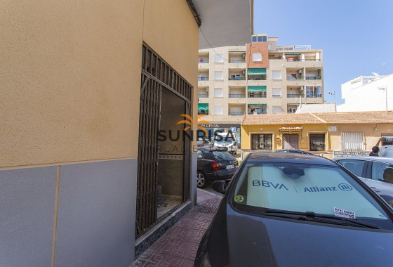 Locaux commerciaux · Revente - La Mata · Alicante · Espagne
