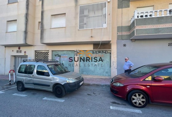 Locaux commerciaux · Revente - Torrevieja · Alicante · Espagne
