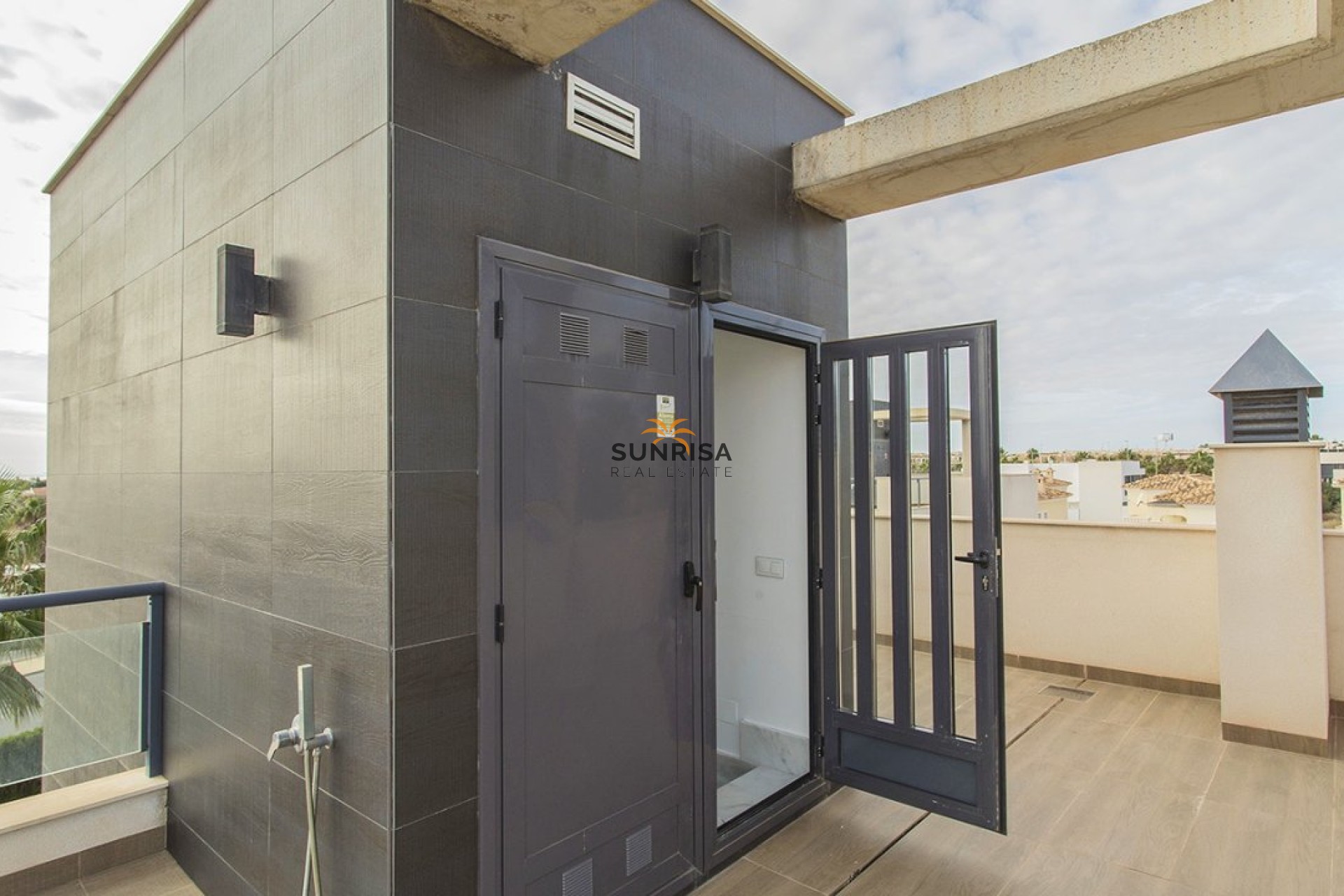 Resale - Villa - Orihuela Costa
