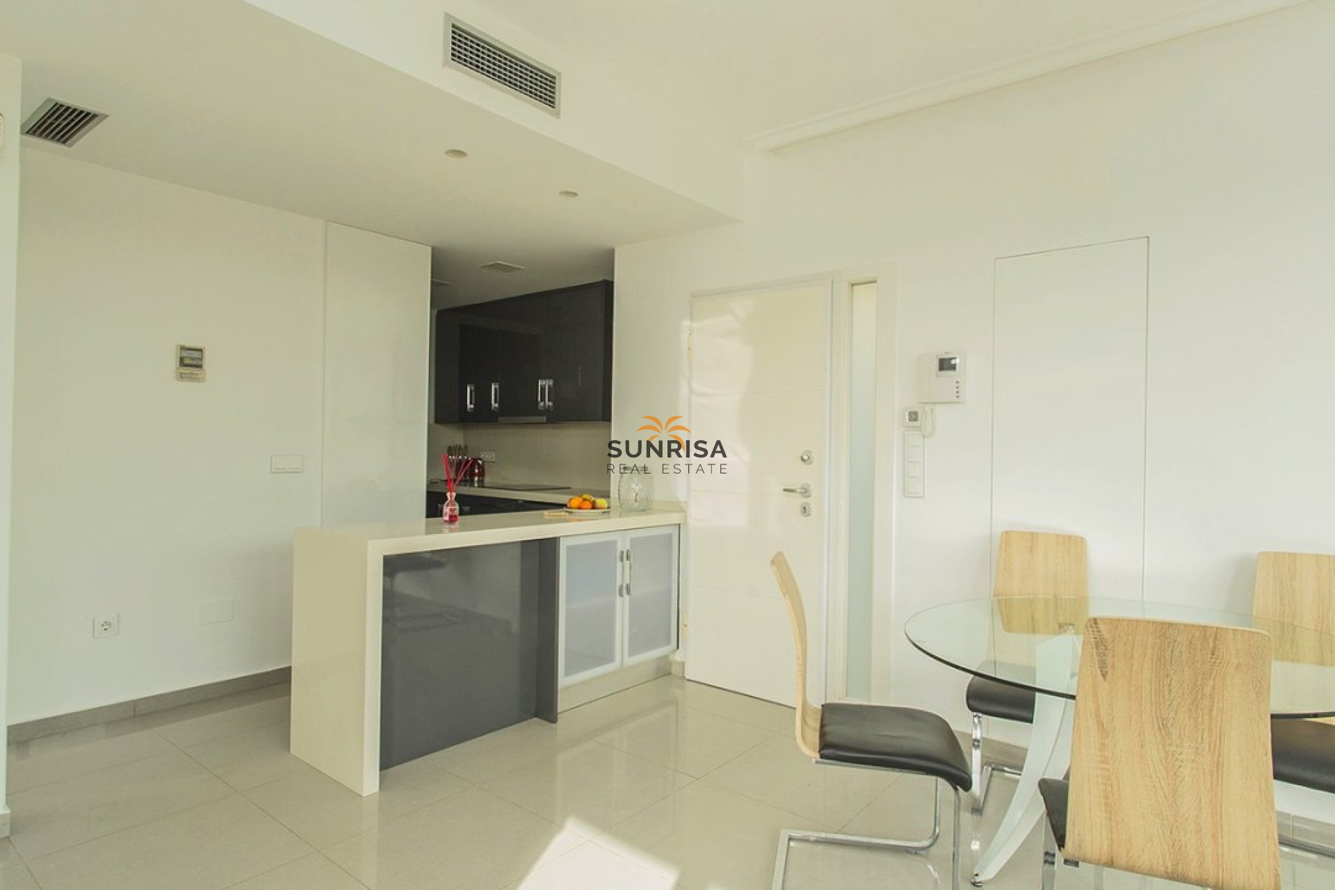 Resale - Villa - Orihuela Costa