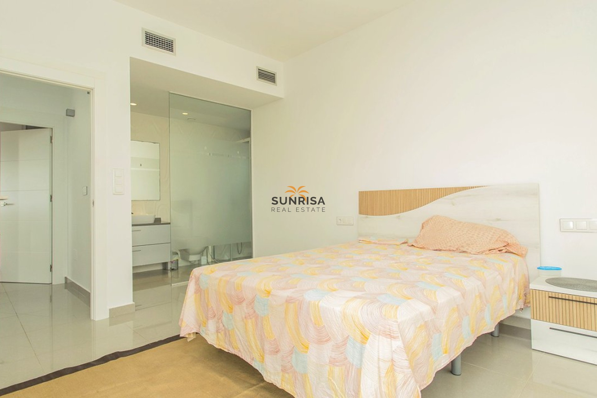 Resale - Villa - Orihuela Costa