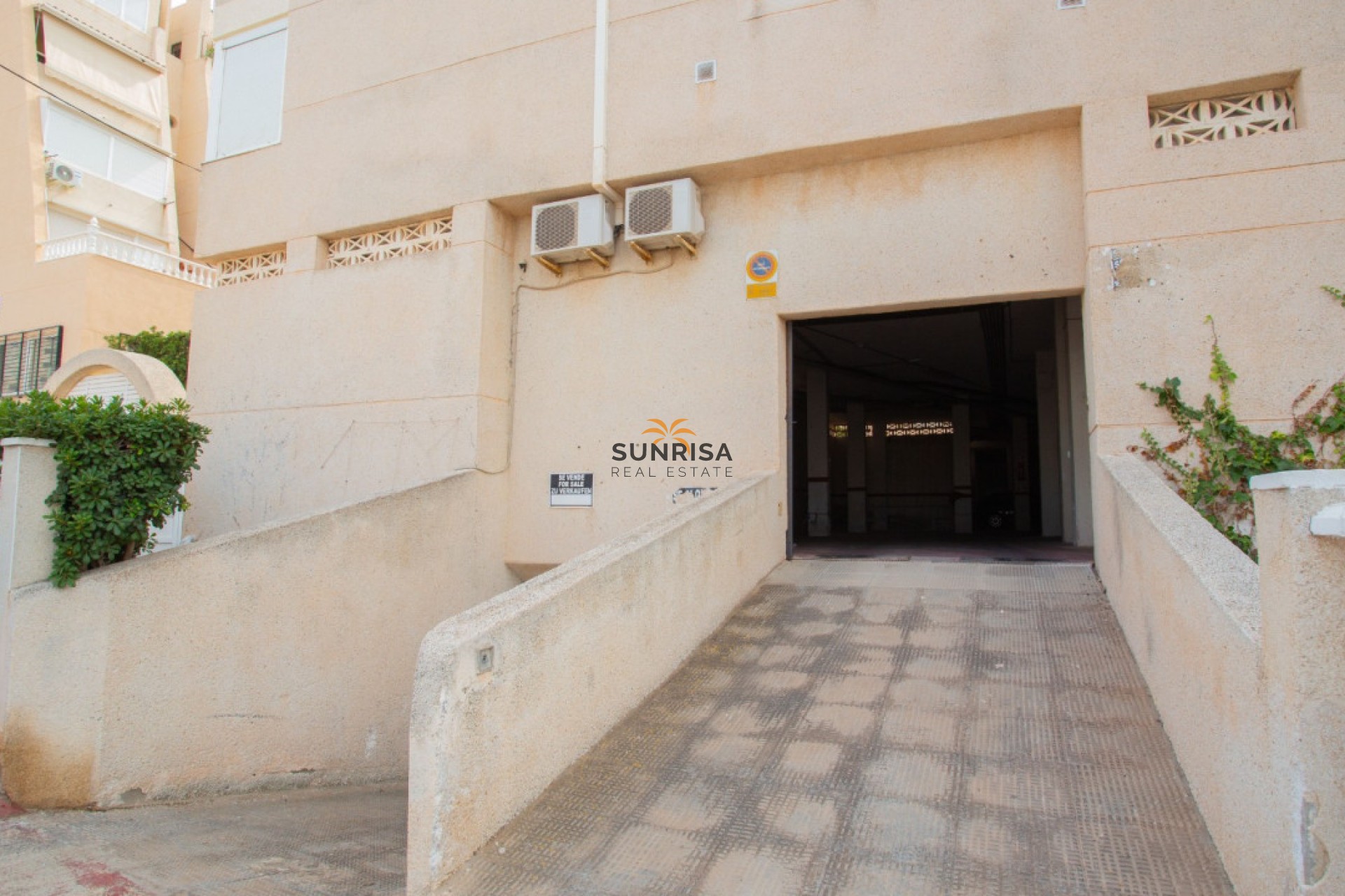 Reventa - Garaje / aparcamiento - Torrevieja