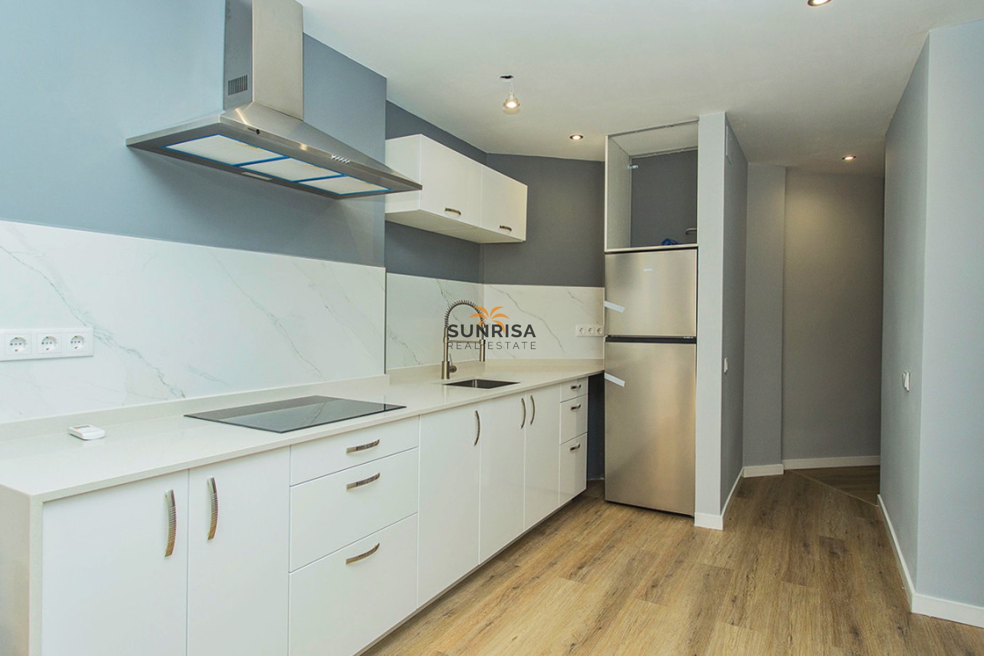 Resale - Apartment - La Mata