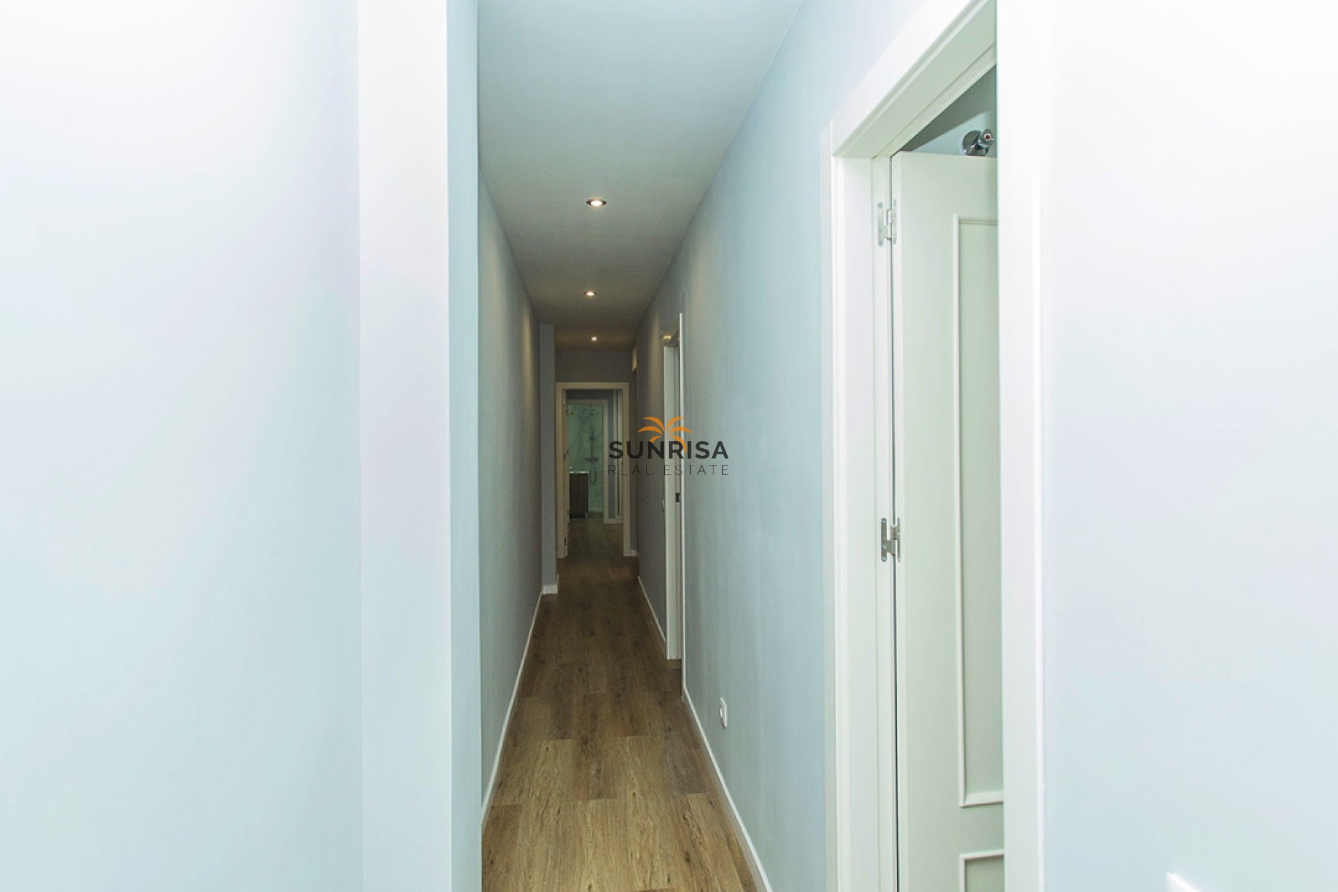 Resale - Apartment - La Mata