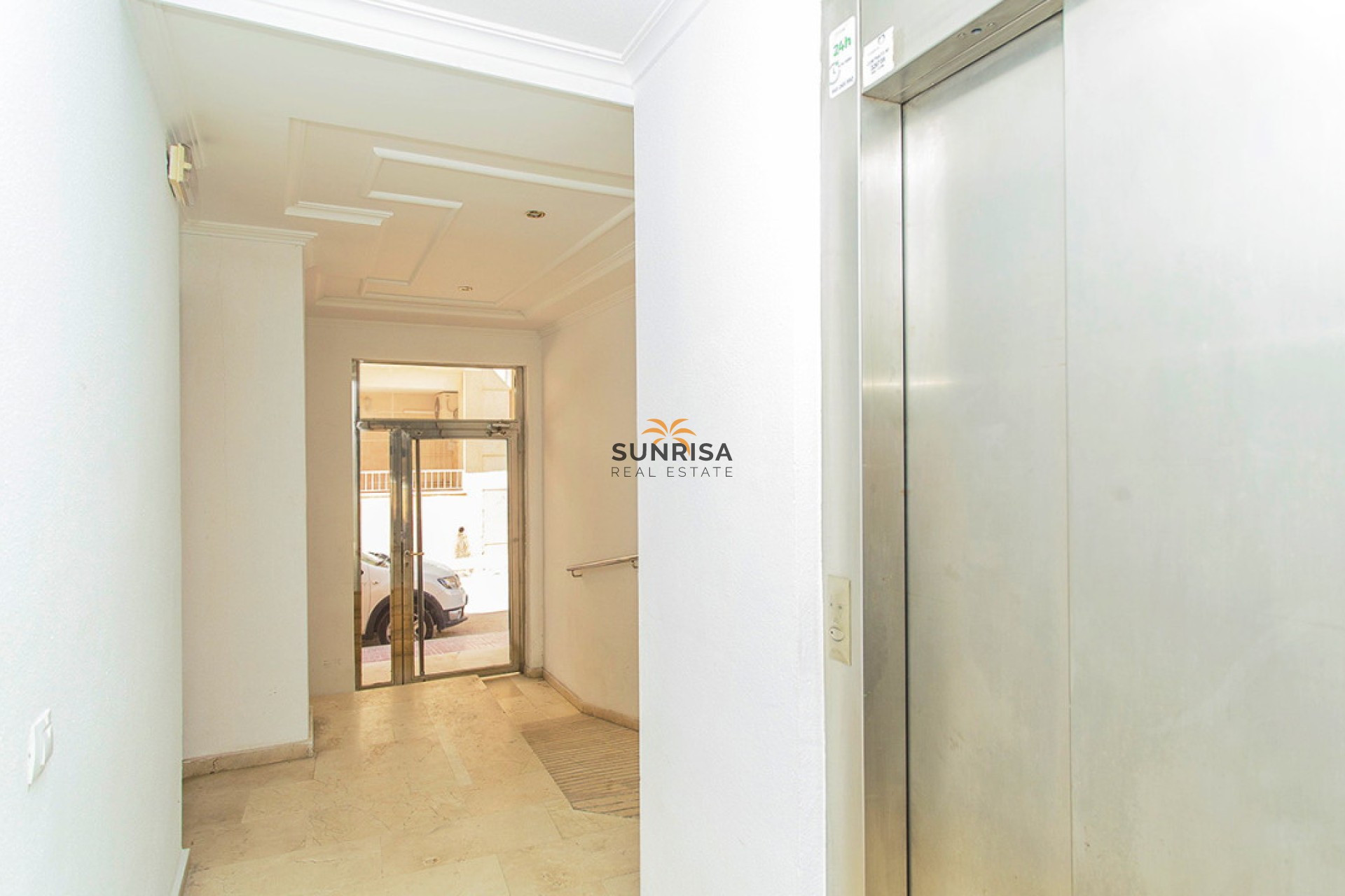 Resale - Apartment - La Mata