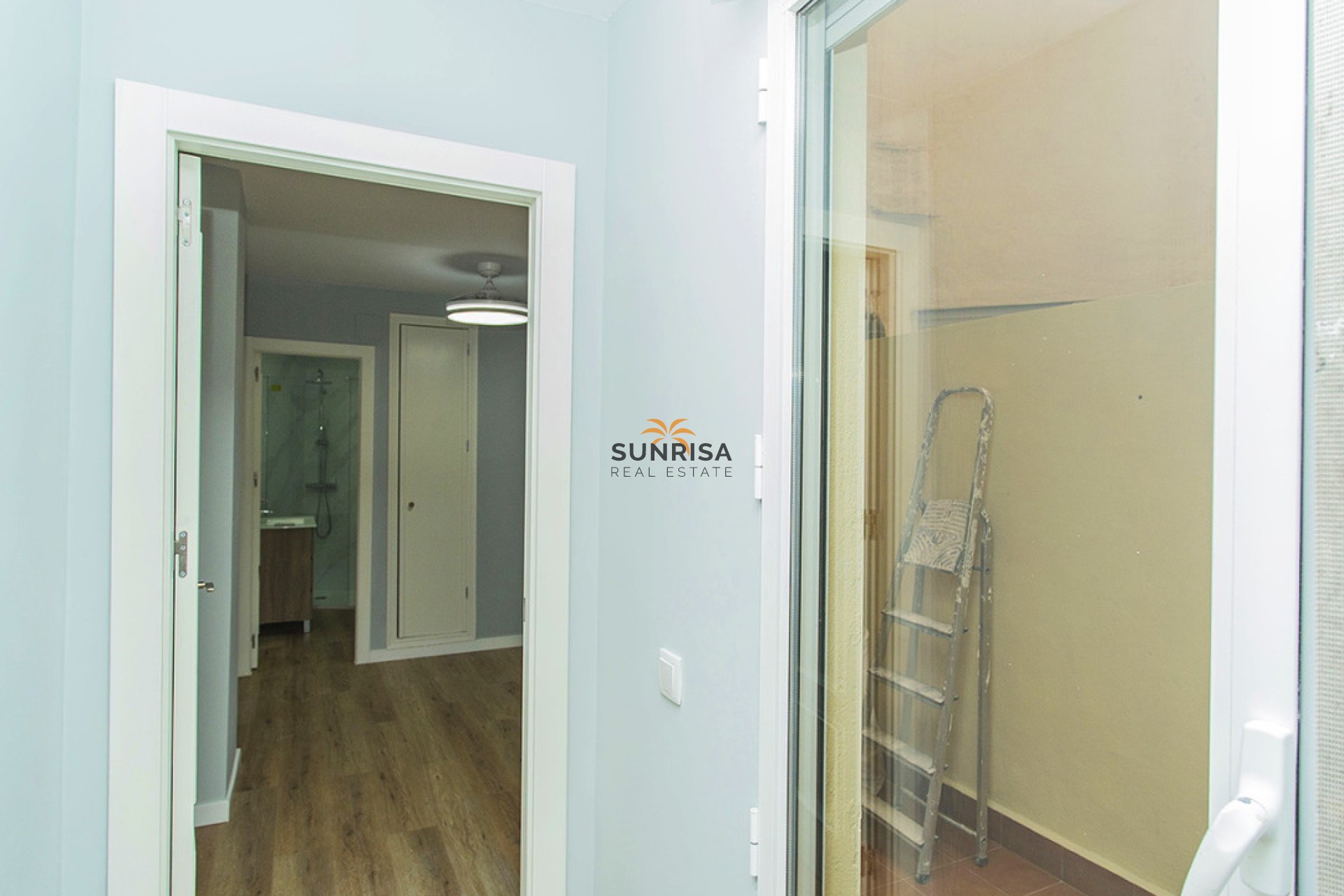 Resale - Apartment - La Mata