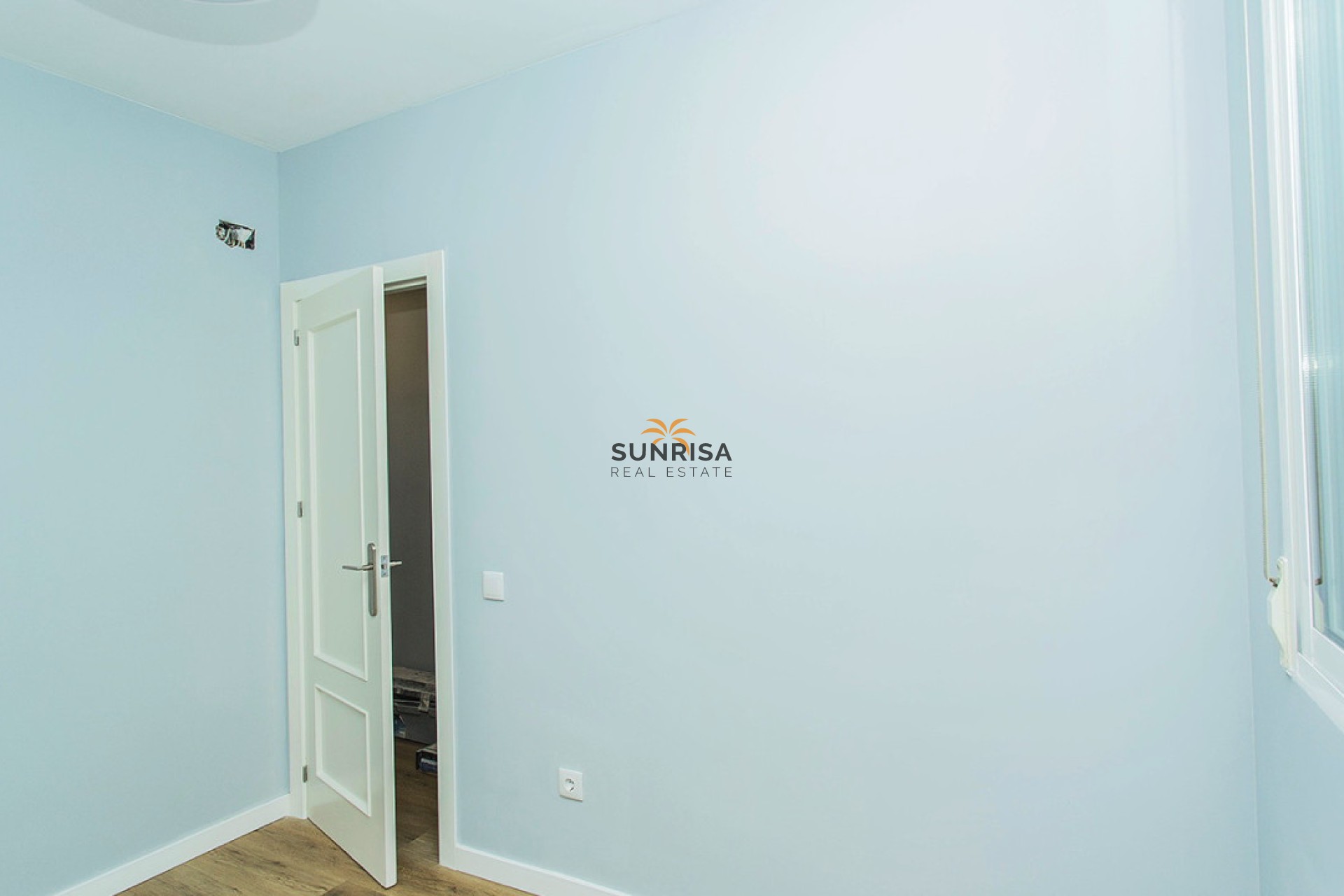 Resale - Apartment - La Mata