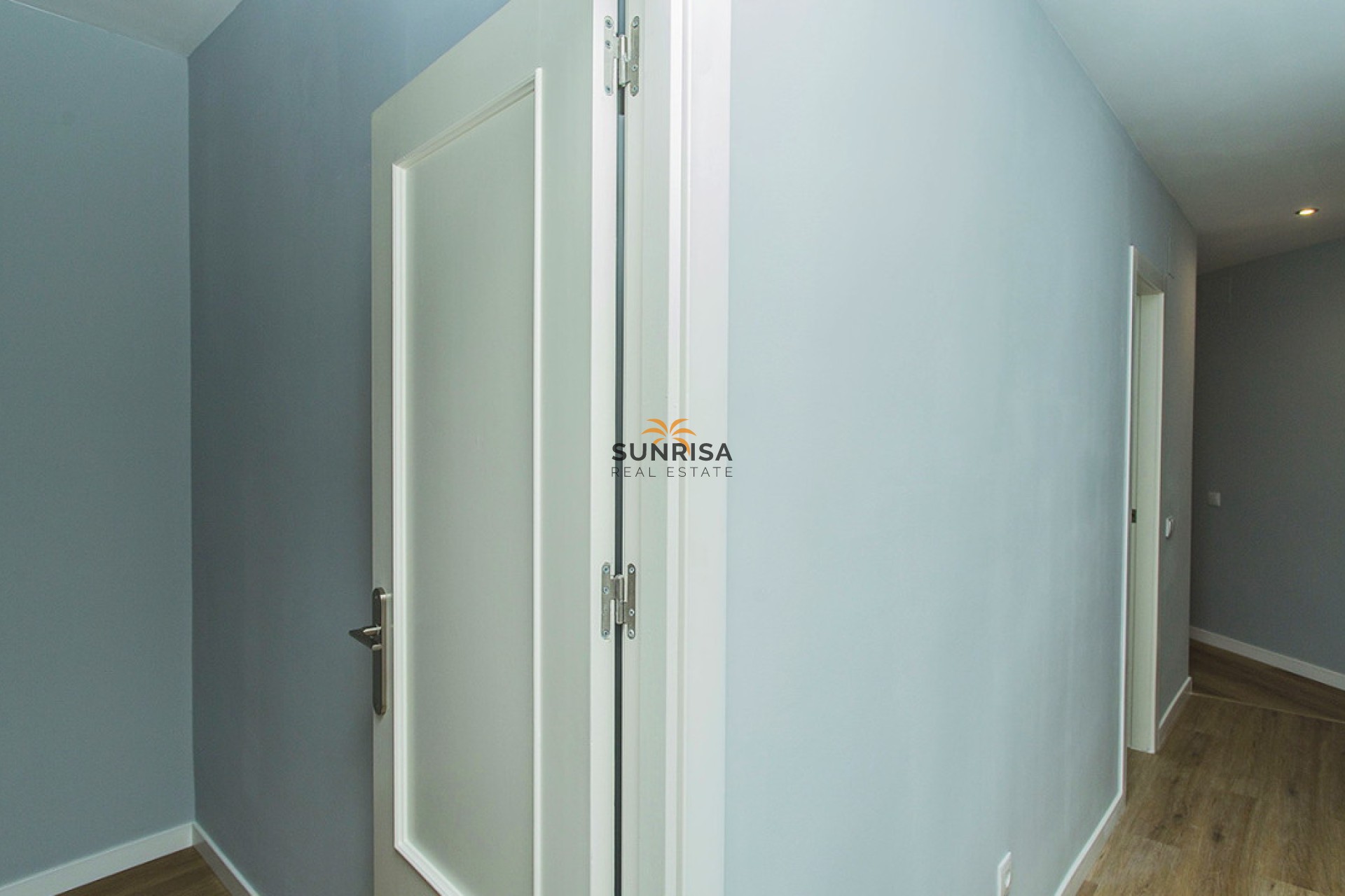 Resale - Apartment - La Mata