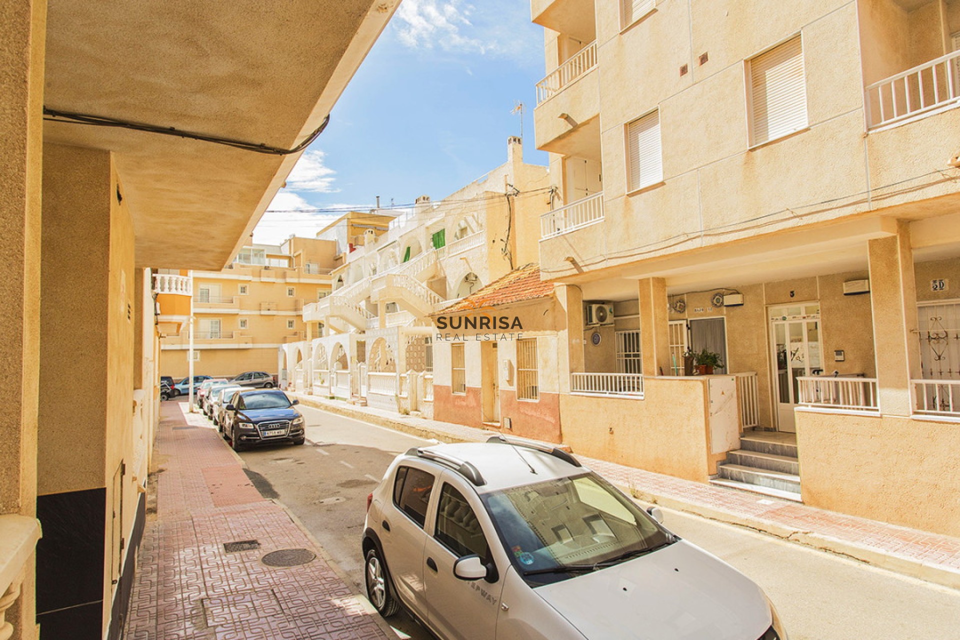 Resale - Apartment - La Mata