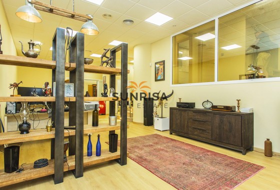 Local comercial · Reventa - Torrevieja · Habaneras · Alicante · España