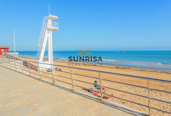 Villa · Revente - Torrevieja · Torrelamata - La Mata · Alicante · Espagne