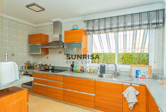 Villa · Revente - Torrevieja · Torrelamata - La Mata · Alicante · Espagne