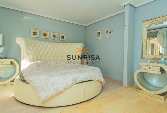 Villa · Revente - Torrevieja · Torrelamata - La Mata · Alicante · Espagne
