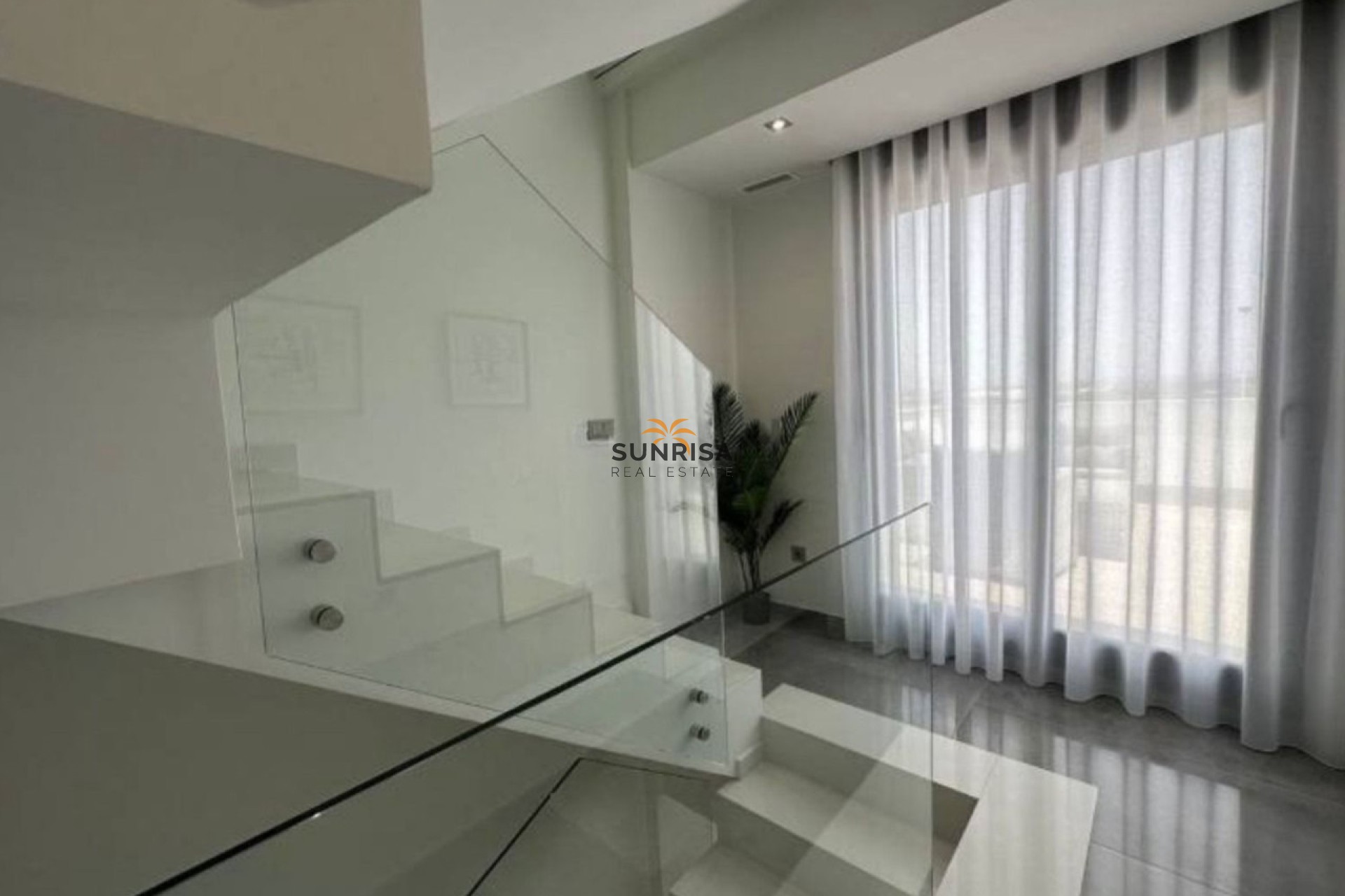 Herverkoop - Villa - Orihuela Costa