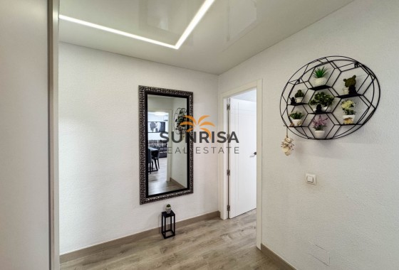 Appartement · Revente - Torrevieja · Centro · Alicante · Espagne