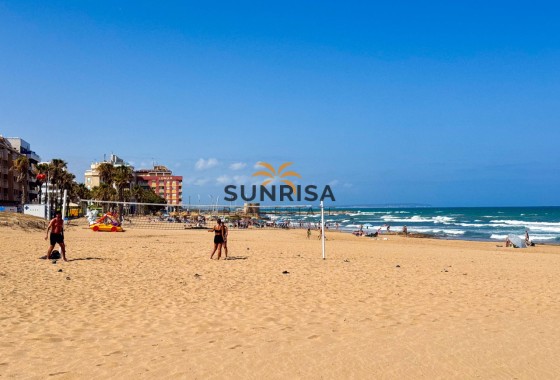 Villa · Revente - La Mata · Alicante · Espagne