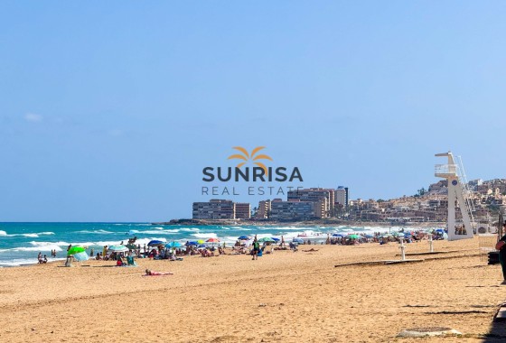 Villa · Revente - La Mata · Alicante · Espagne