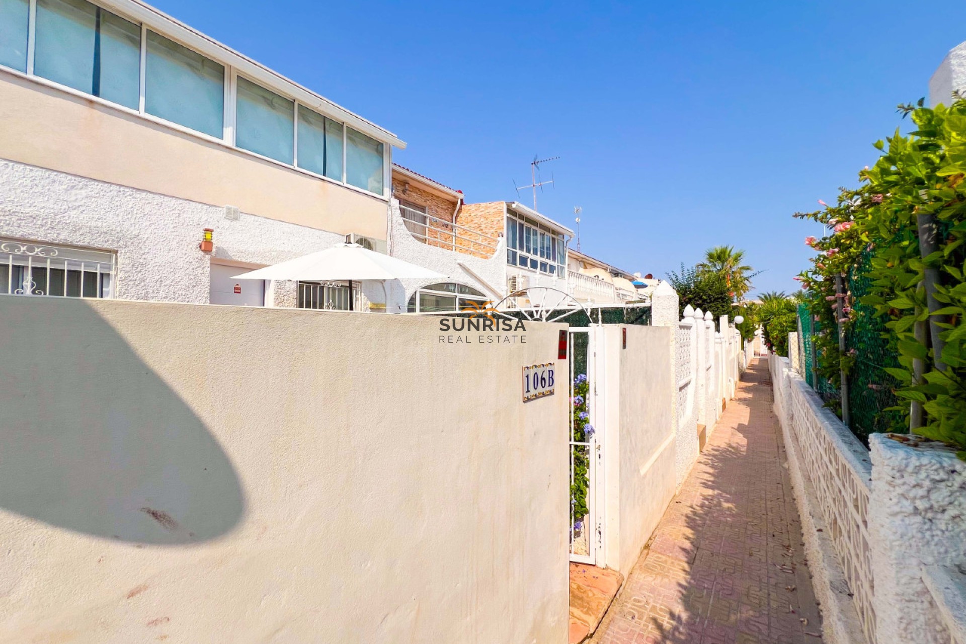 Resale - Villa - La Mata