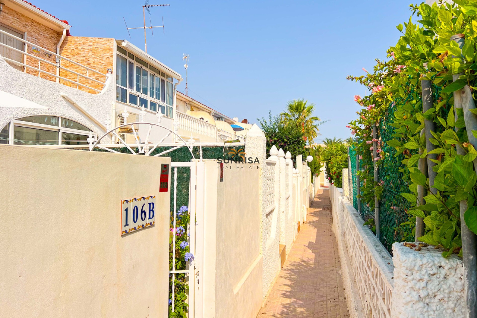 Resale - Villa - La Mata