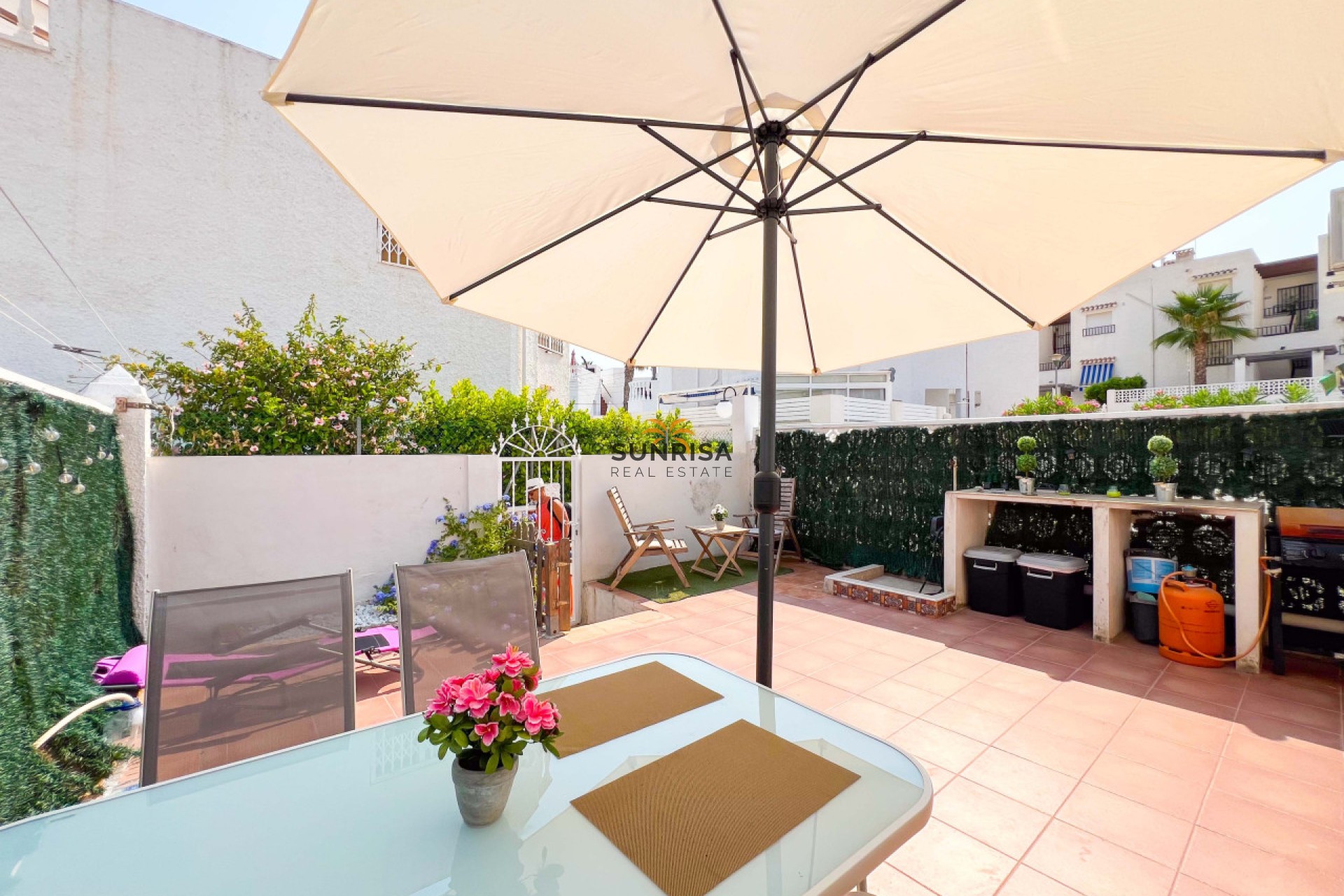 Resale - Villa - La Mata