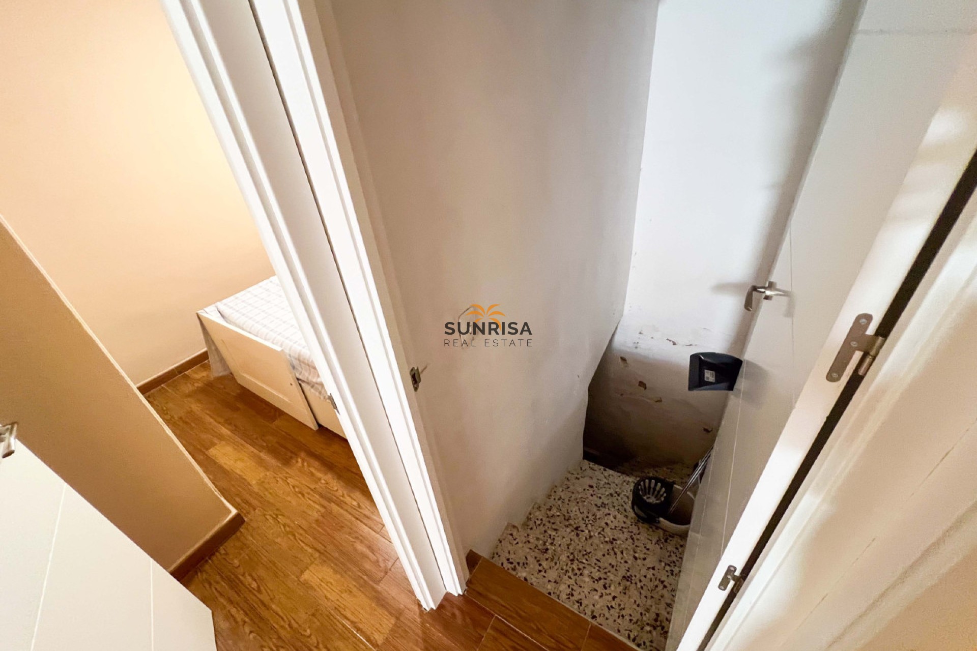 Resale - Villa - La Mata